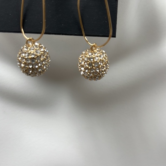 NWT Guess/Marciano Earrings - Picture 2 of 4